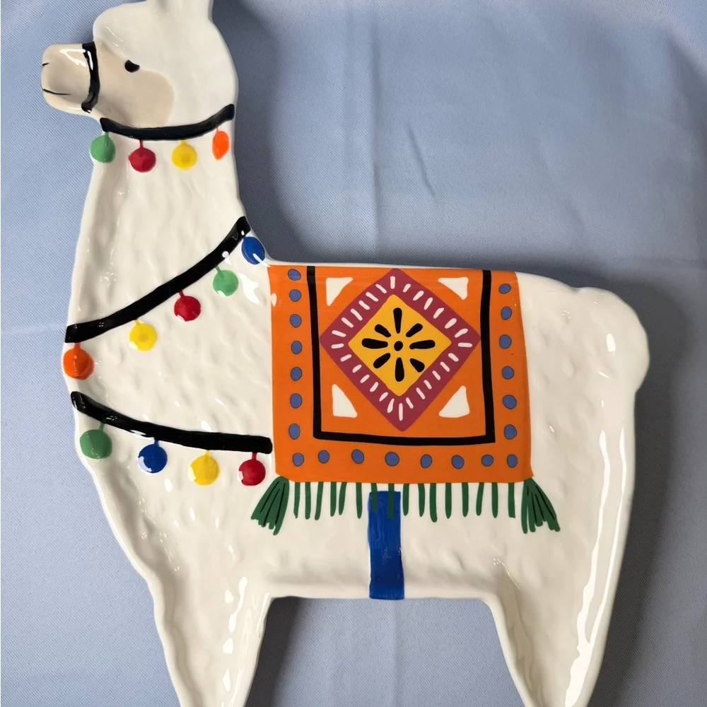 Pier 1 White Hand-Painted llama / alpaca serving plate / platter NEW